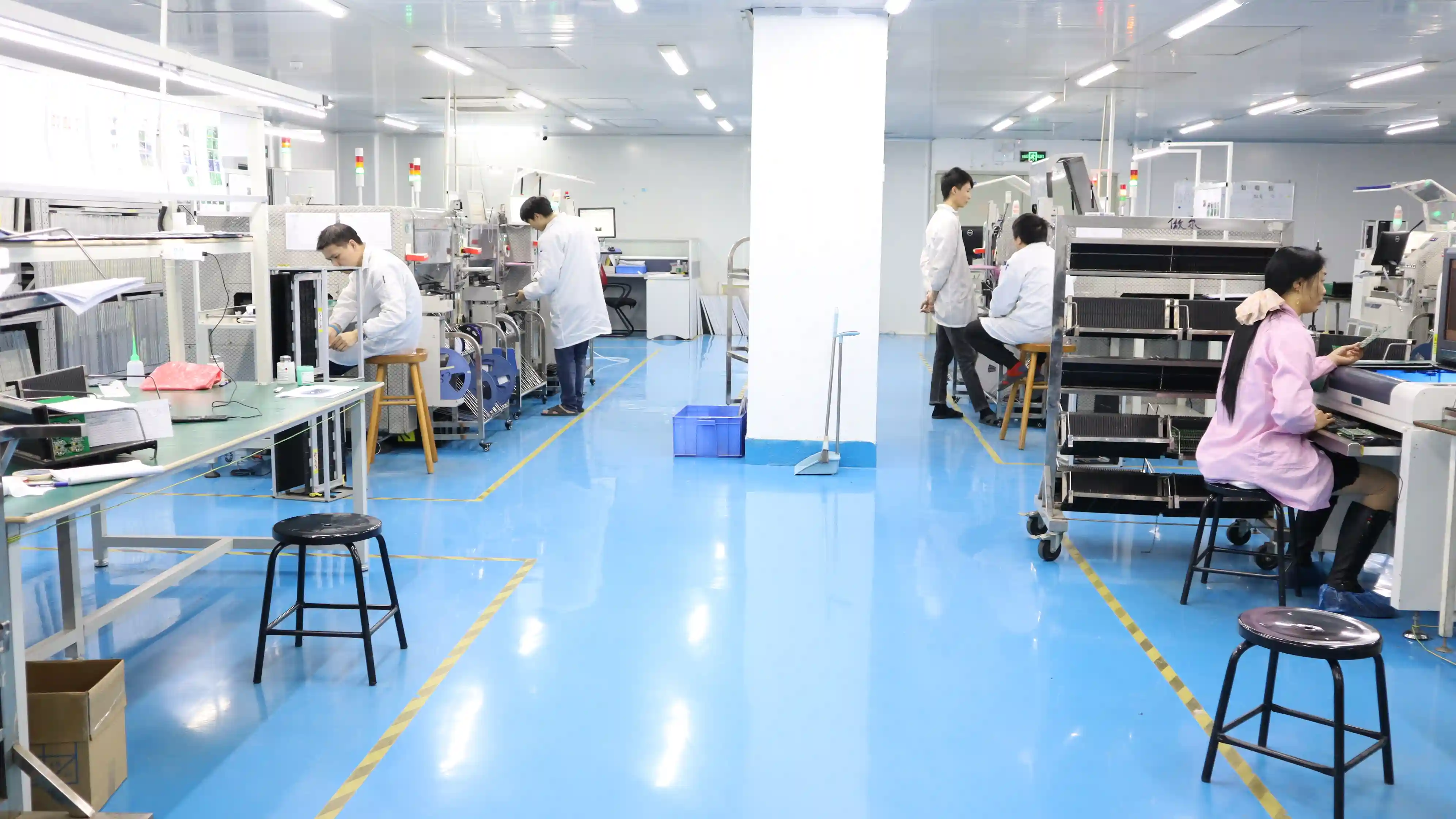 PCB surinkimo cechas