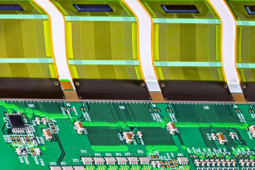 Lanksti PCB plokštė